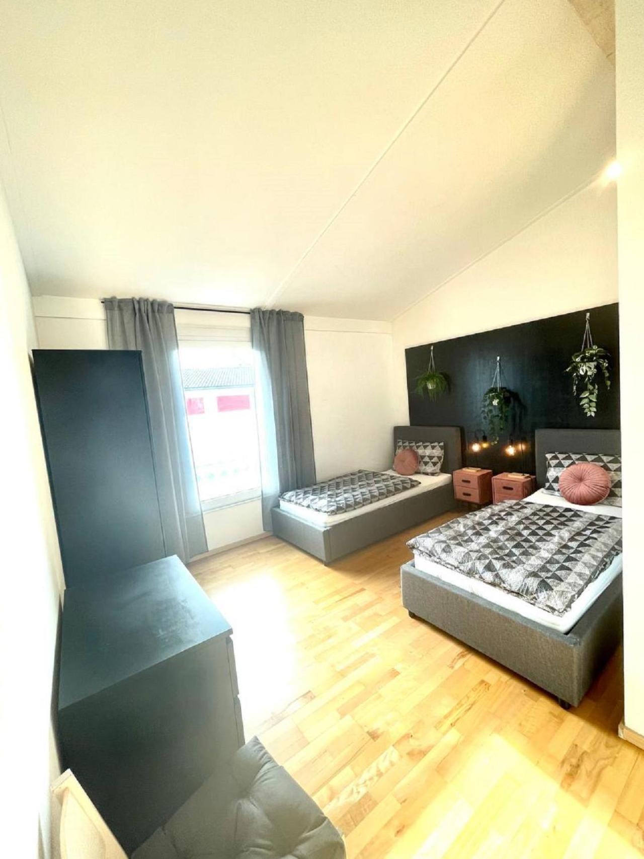 Geraeumiges In Koblenz Apartamento